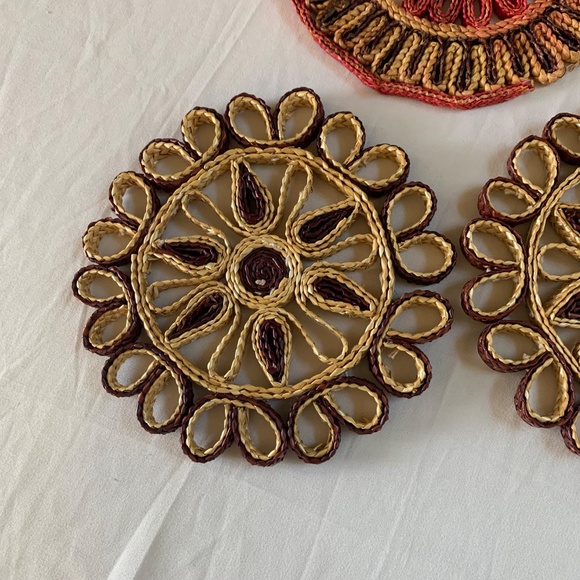 Vintage Rattan Trivets/ Hot Pads Three Total - Picture 4 of 8